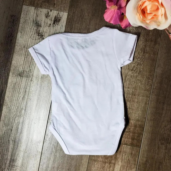 Cricut Handmade "I am the Rainbow after the storm" White Graphic Bodysuit 0-3M - Picture 3 of 8